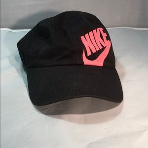 Women’s Nike Black Hat One Size Fits All
